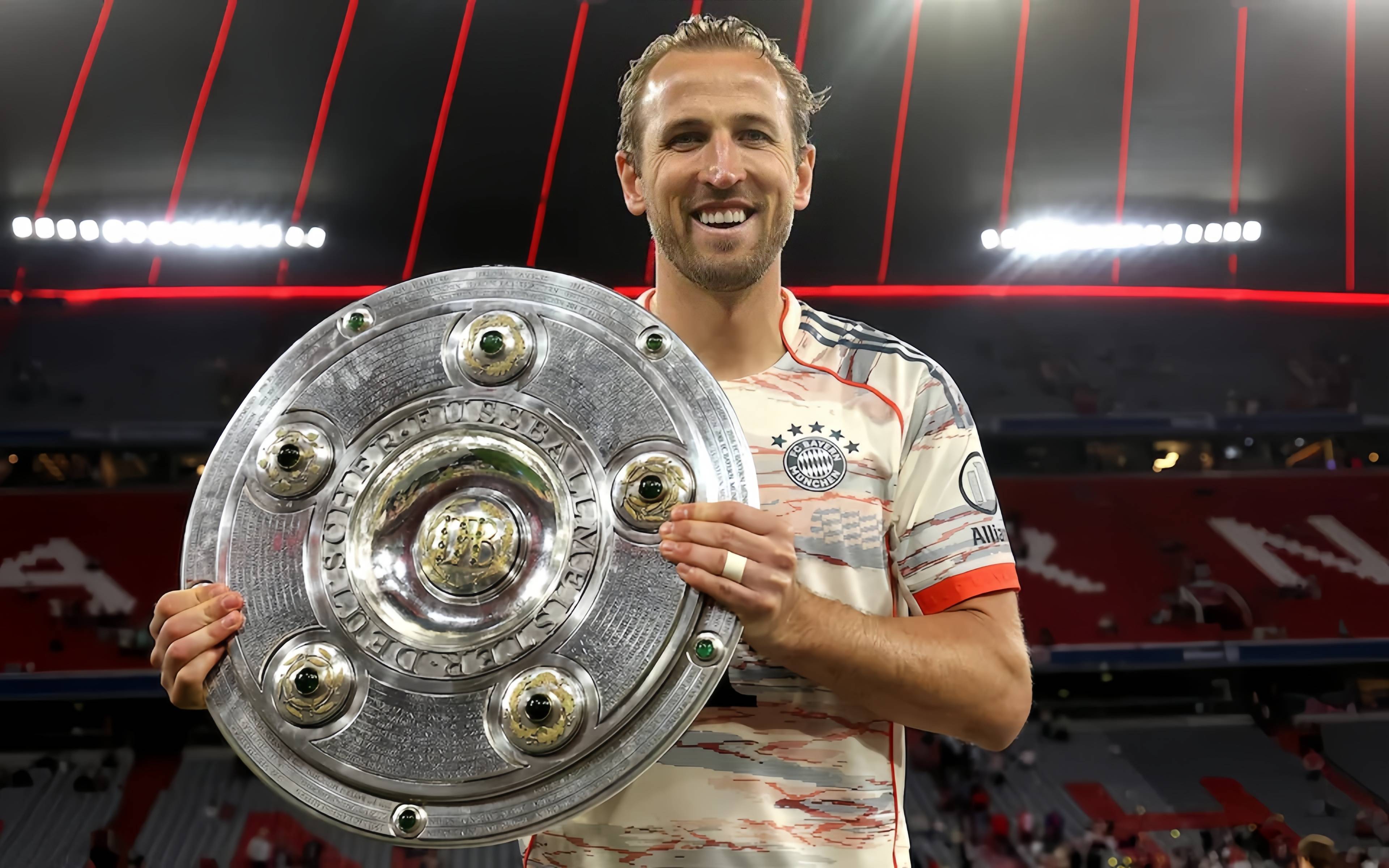 九游体育-凯恩回归赛场,挺进下一轮首场状态亮眼,老鹰观众沸腾!的简单介绍